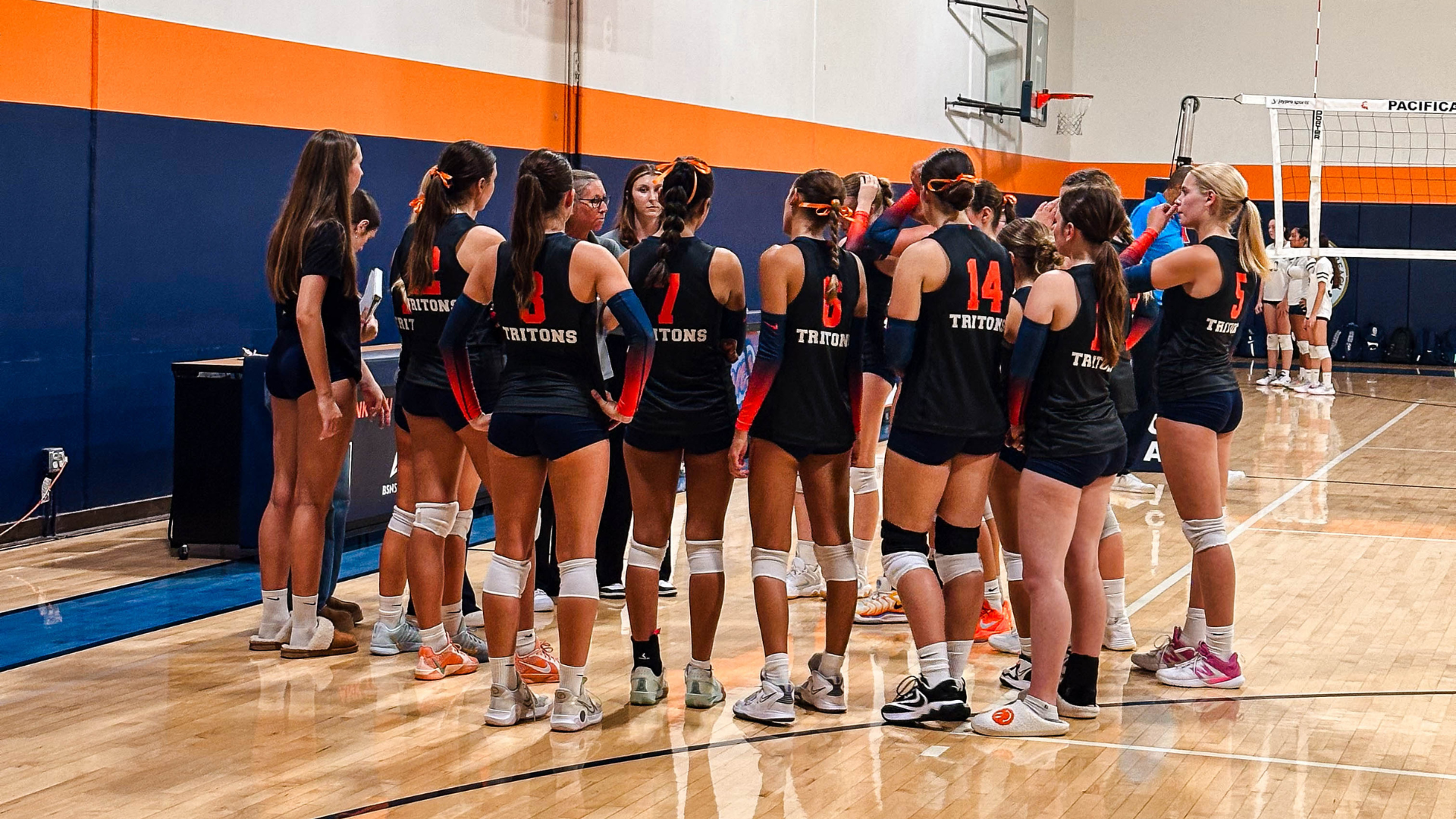 Girls Volleyball Wins First Home Game of the Season